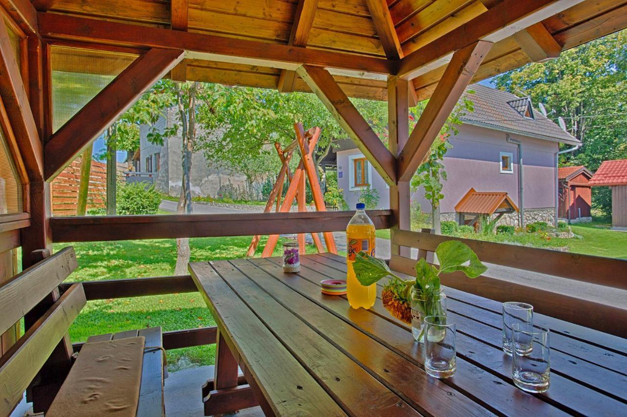 Andrea In Sertic Poljana - Haus Fuer 6 Personen Плитвицька Єзера Екстер'єр фото