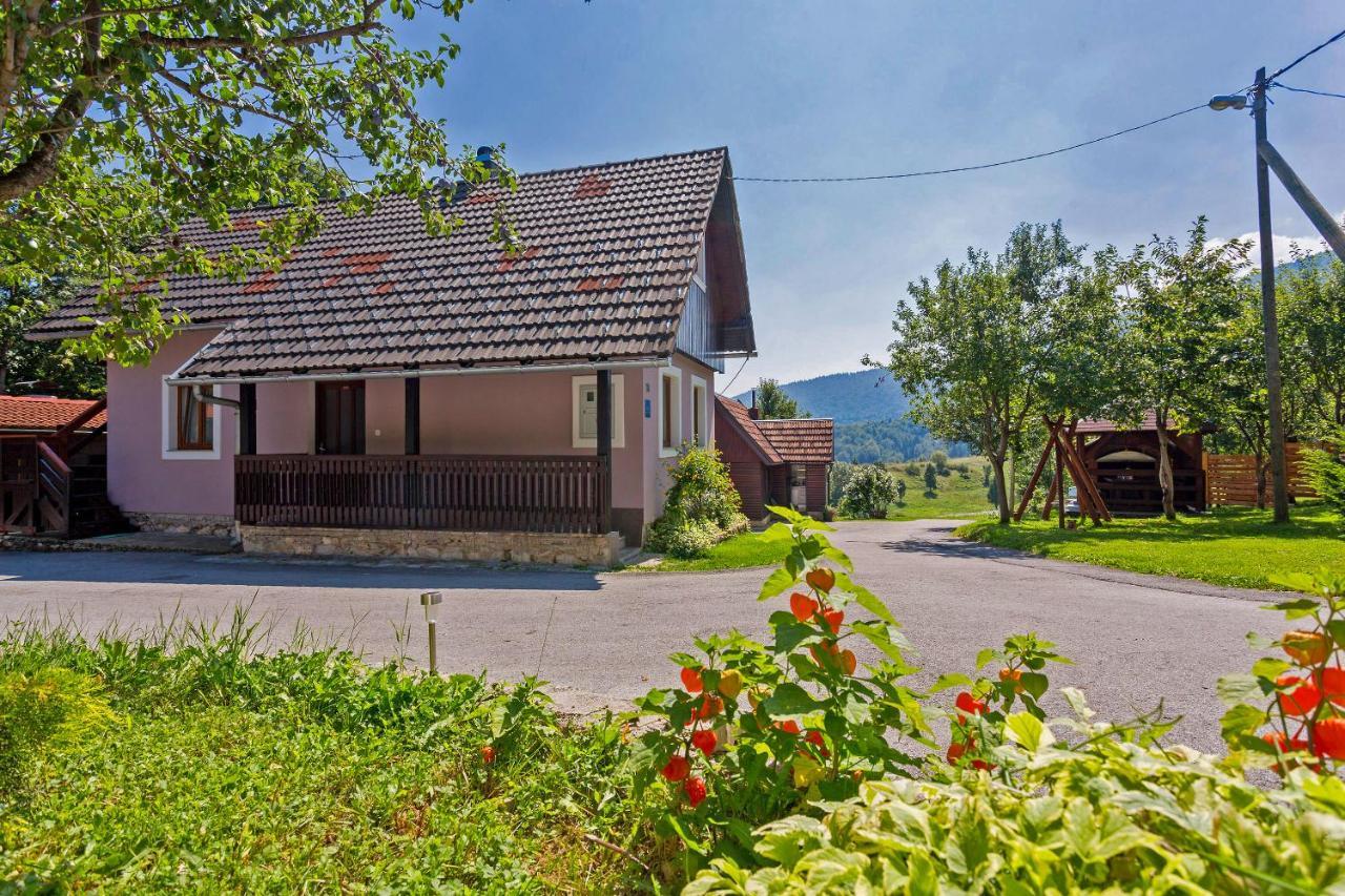 Andrea In Sertic Poljana - Haus Fuer 6 Personen Плитвицька Єзера Екстер'єр фото